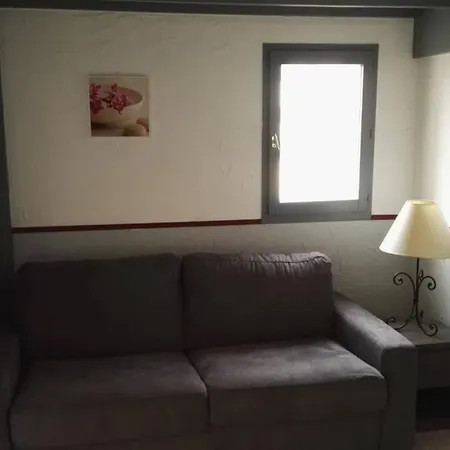 Mezzanine En Résidence Avec Piscine Au Village Le Barcarès
