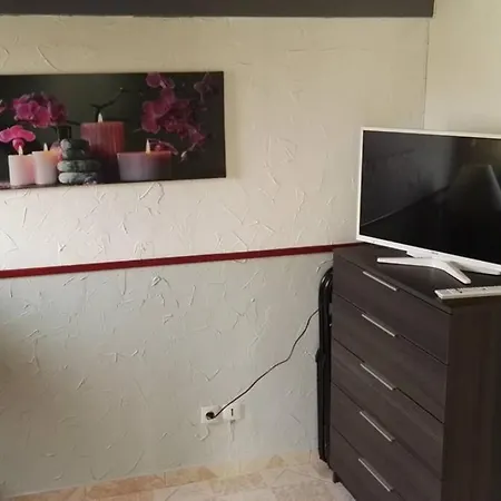 Mezzanine En Résidence Avec Piscine Au Village