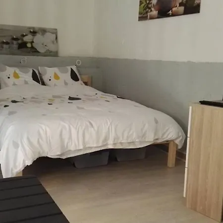 Apartment Mezzanine En Avec Piscine Au Village *